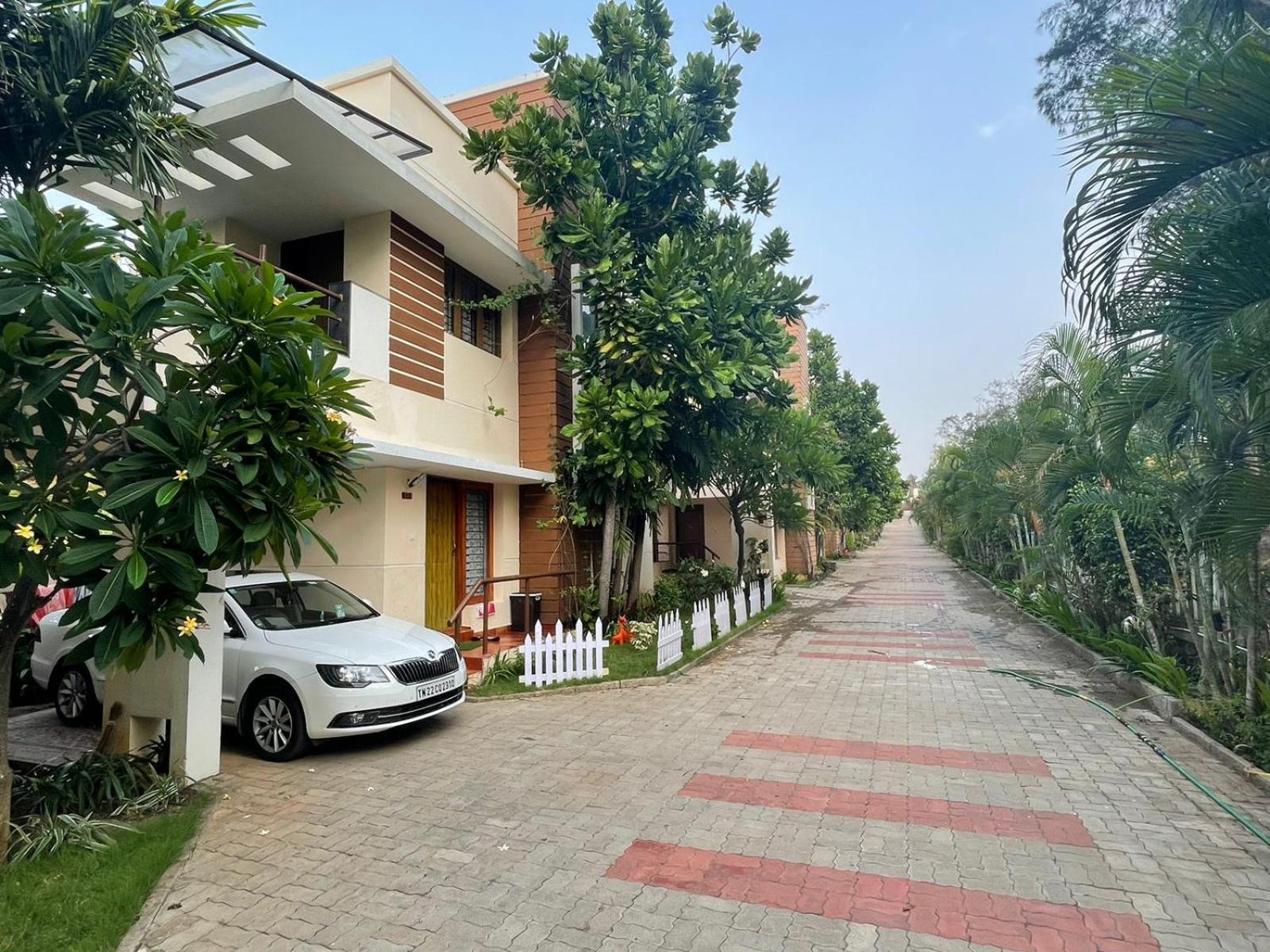 Barefootbay - Villa With Private Beach Access Madras Buitenkant foto